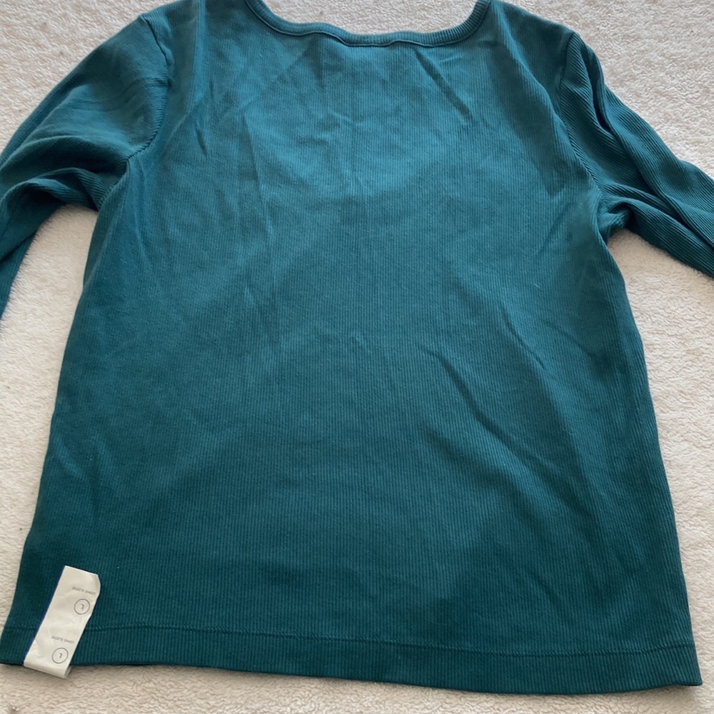 Universal Threads Women’s pullover - Picture 4 of 8